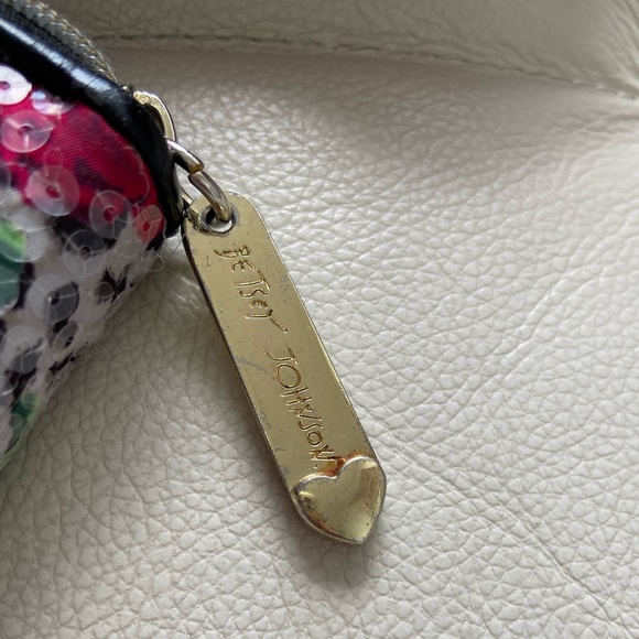 Betsey Johnson Sequined Rose Wallet π€πΉ - Picture 5 of 11
